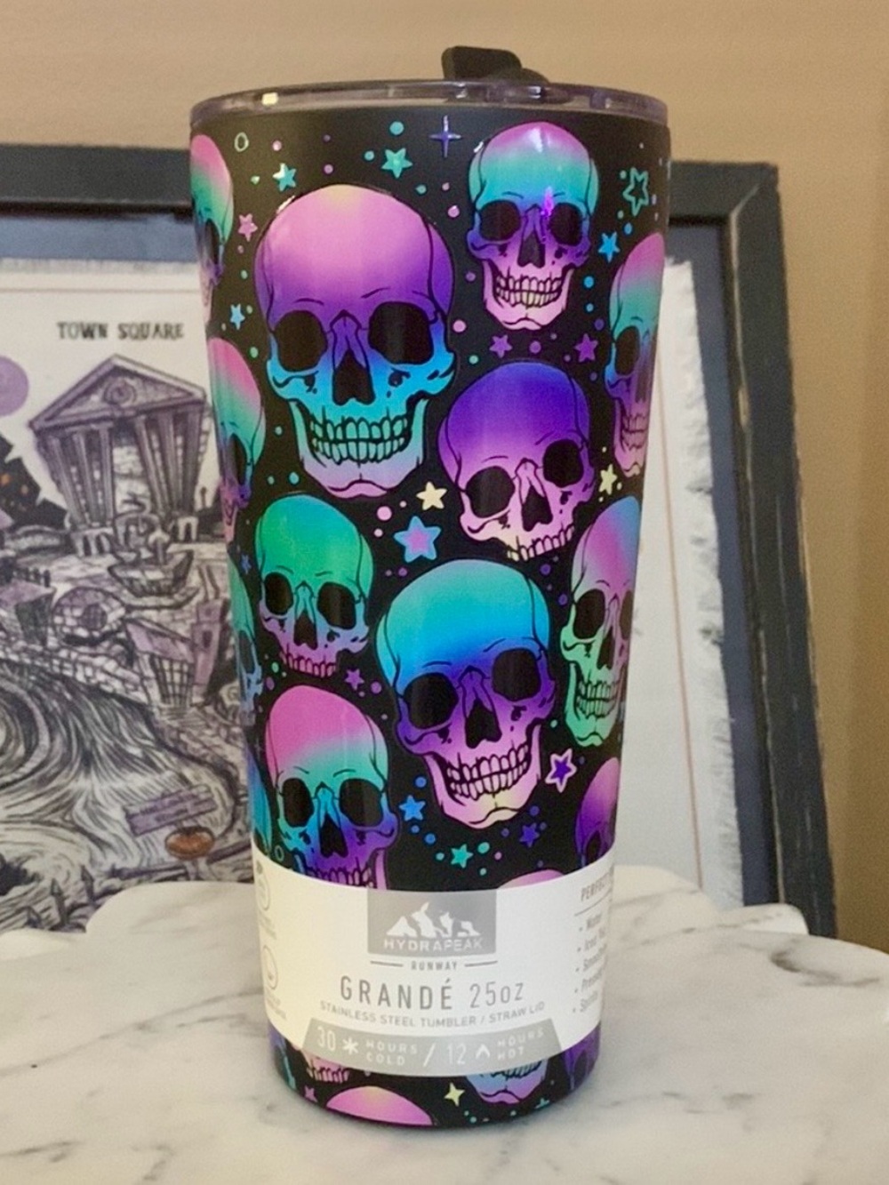 ⭐️ Stars and Skulls 💀 Hydrapeak Halloween 25oz tumbler cup with straws